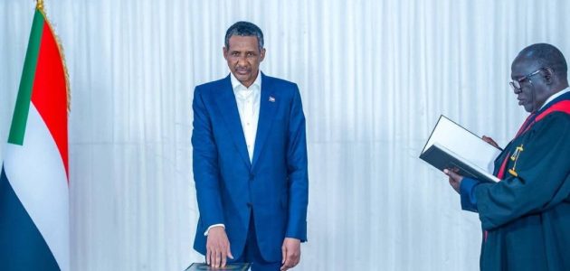 حميدتي يتولى رئاسة حكومة موازية في السودان وسط مخاوف من الانقسام 1 حميدتي يتولى رئاسة حكومة موازية في السودان وسط مخاوف من الانقسام