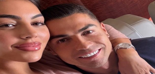 رونالدو وجورجينا يتألقان في صورة رومانسية جديدة تثير إعجاب المتابعين 1 رونالدو وجورجينا يتألقان في صورة رومانسية جديدة تثير إعجاب المتابعين