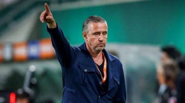 ريجيكامب يتولى قيادة الهلال