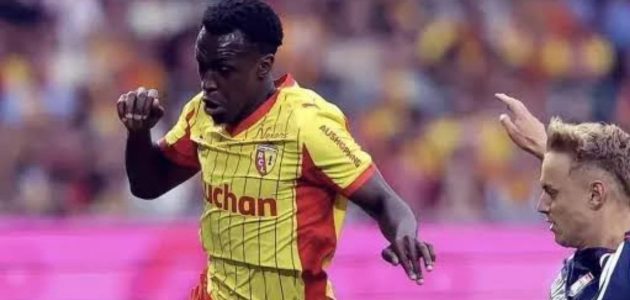 سعود عبد الحميد يترك بصمته الأولى مع لانس في الدوري الفرنسي 1 سعود عبد الحميد يترك بصمته الأولى مع لانس في الدوري الفرنسي