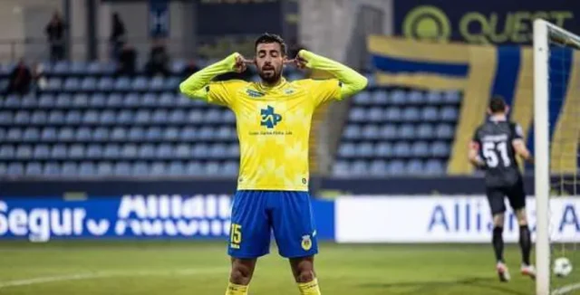 عدي الدباغ يقترب من الزمالك موعد وصوله للتوقيع يثير اهتمام الجماهير