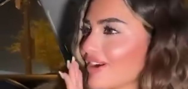فتاة لبنانية تخوض تحدي اللهجة السعودية مع صديقاتها السعوديات في فيديو مثير 1 فتاة لبنانية تخوض تحدي اللهجة السعودية مع صديقاتها السعوديات في فيديو مثير