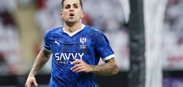 كانسيلو يتوجه إلى الرياض لبدء تدريباته مع الفريق 1 كانسيلو يتوجه إلى الرياض لبدء تدريباته مع الفريق
