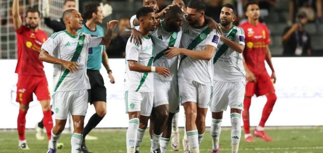 كيسيه يتألق في المباريات الكبيرة مع الأهلي ويحقق إنجازات مبهرة 1 كيسيه يتألق في المباريات الكبيرة مع الأهلي ويحقق إنجازات مبهرة
