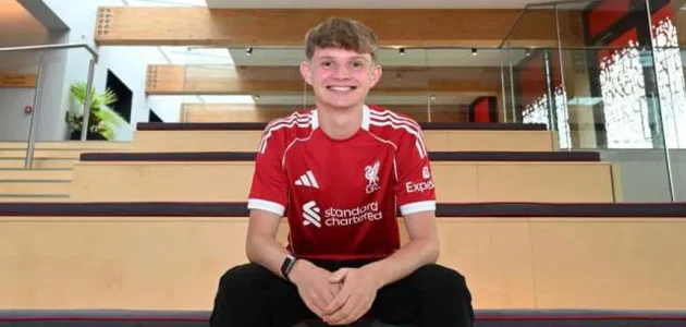 ليفربول يضم ويل رايت من سالفورد سيتي في صفقة مثيرة 1 ليفربول يضم ويل رايت من سالفورد سيتي في صفقة مثيرة