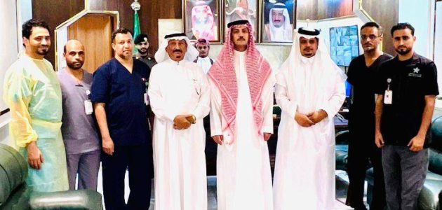 محافظ الحرث يشارك في حملة ولي العهد للتبرع بالدم تحت شعار اقتداء وعطاء 1 محافظ الحرث يشارك في حملة ولي العهد للتبرع بالدم تحت شعار اقتداء وعطاء