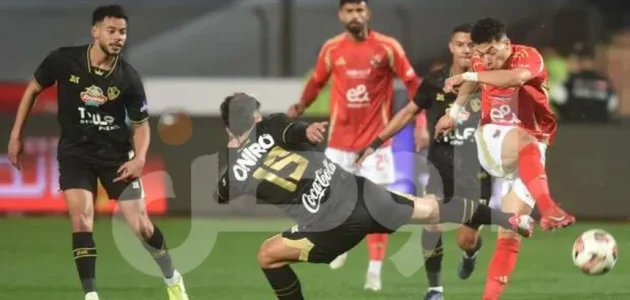 مفاجأة جديدة في صراع الأهلي والزمالك على صفقة الموسم لاعب عربي يجيد 3 مراكز 1 مفاجأة جديدة في صراع الأهلي والزمالك على صفقة الموسم لاعب عربي يجيد 3 مراكز