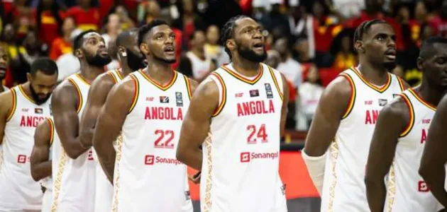 منتخب أنجولا يحصد لقب الأفروباسكت بعد انتصاره المثير على مالي في النهائي 1 منتخب أنجولا يحصد لقب الأفروباسكت بعد انتصاره المثير على مالي في النهائي
