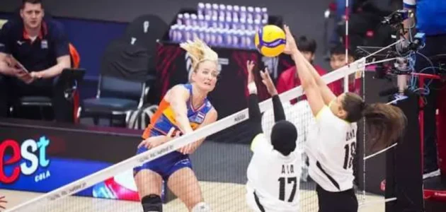 منتخب السيدات يتعرض للهزيمة الثانية أمام هولندا في بطولة العالم 1 منتخب السيدات يتعرض للهزيمة الثانية أمام هولندا في بطولة العالم