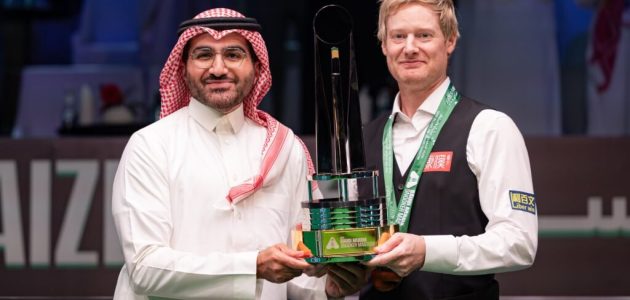 نائب وزير الرياضة يكرّم الأسترالي نيل روبرتسون بلقب بطولة الماسترز للسنوكر 2025 1 نائب وزير الرياضة يكرّم الأسترالي نيل روبرتسون بلقب بطولة الماسترز للسنوكر 2025