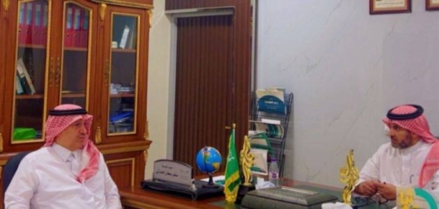 وزير التعليم يتفقد ثانوية سهيل بن عبدالله بجدة لتعزيز الانضباط والالتزام بين الطلاب 1 وزير التعليم يتفقد ثانوية سهيل بن عبدالله بجدة لتعزيز الانضباط والالتزام بين الطلاب