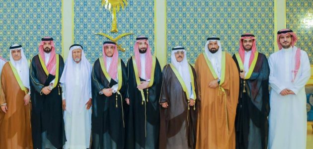 القحطاني يحتفل بزواج حسن في أجواء مميزة