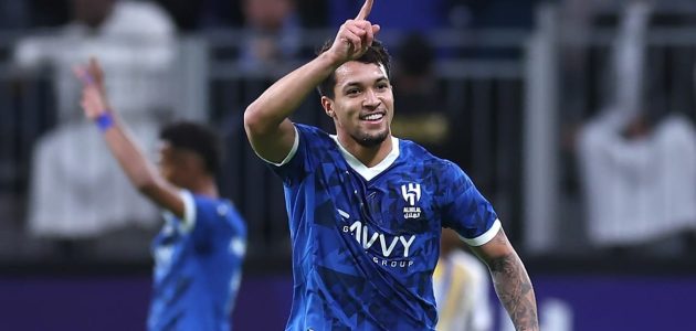 الهلال يخطط لإعارة أو بيع مهاجمه إلى أندية روشن 1 الهلال يخطط لإعارة أو بيع مهاجمه إلى أندية روشن