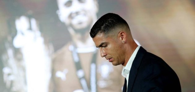 رونالدو يتأثر في حفل تأبين جوتا ونيفيز يكرم ذكراه بوشم جديد 1 رونالدو يتأثر في حفل تأبين جوتا ونيفيز يكرم ذكراه بوشم جديد